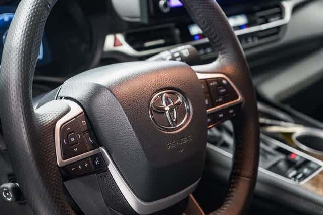 2025 Toyota Sienna Limited