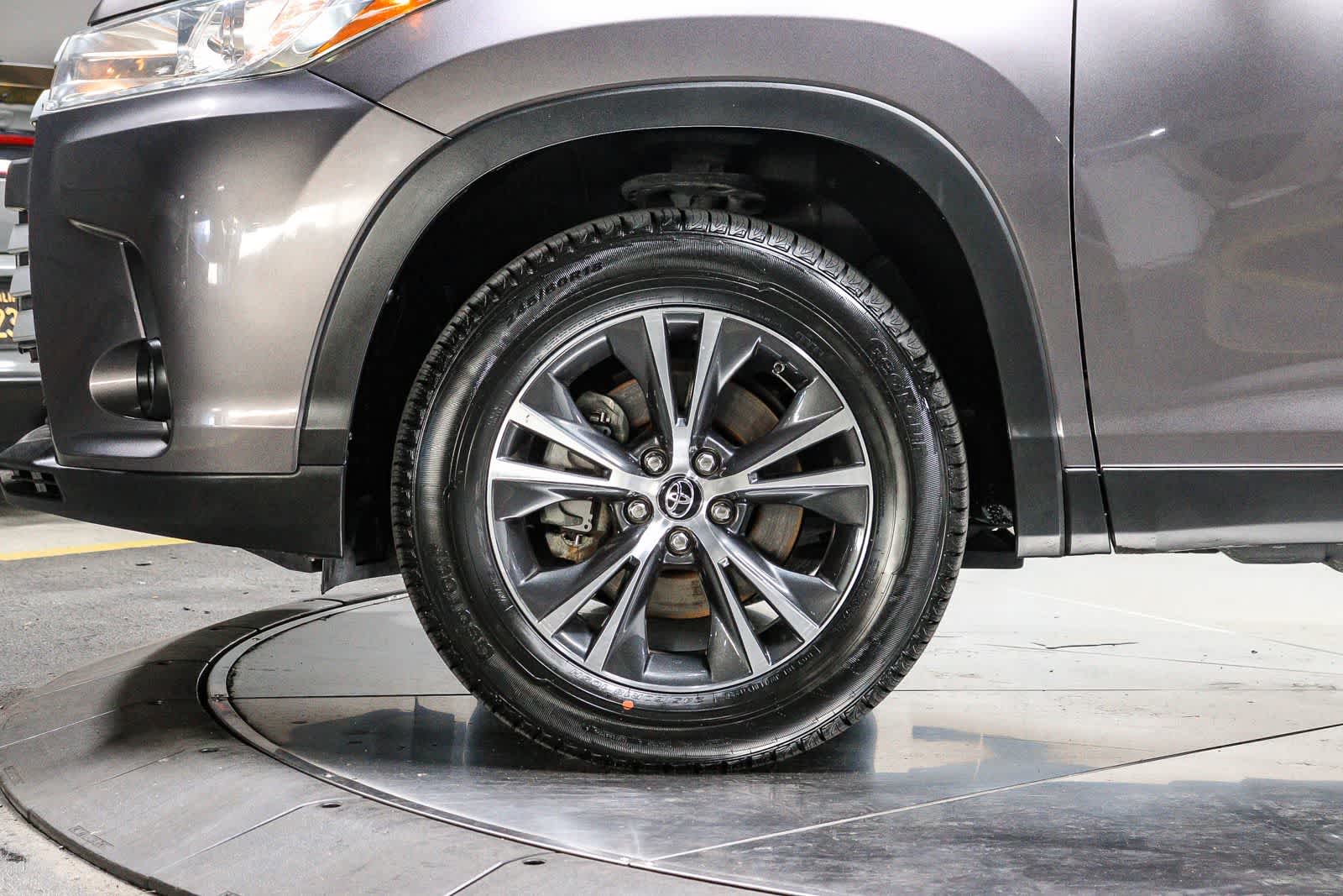 2019 Toyota Highlander LE Plus