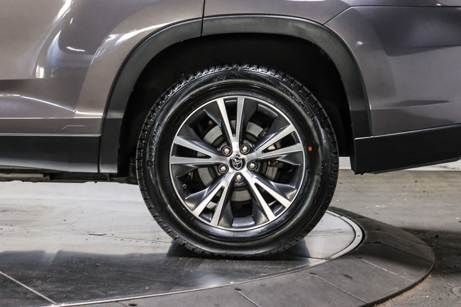 2019 Toyota Highlander LE Plus