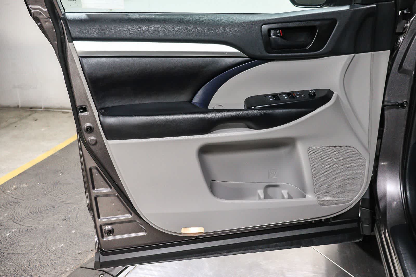 2019 Toyota Highlander LE Plus