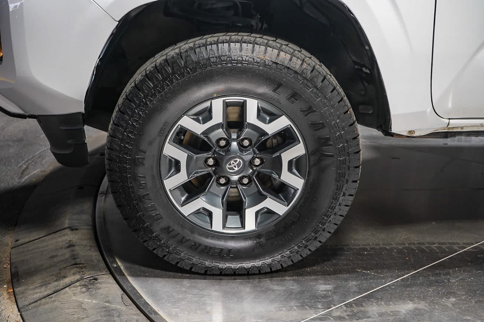 2019 Toyota Tacoma SR5