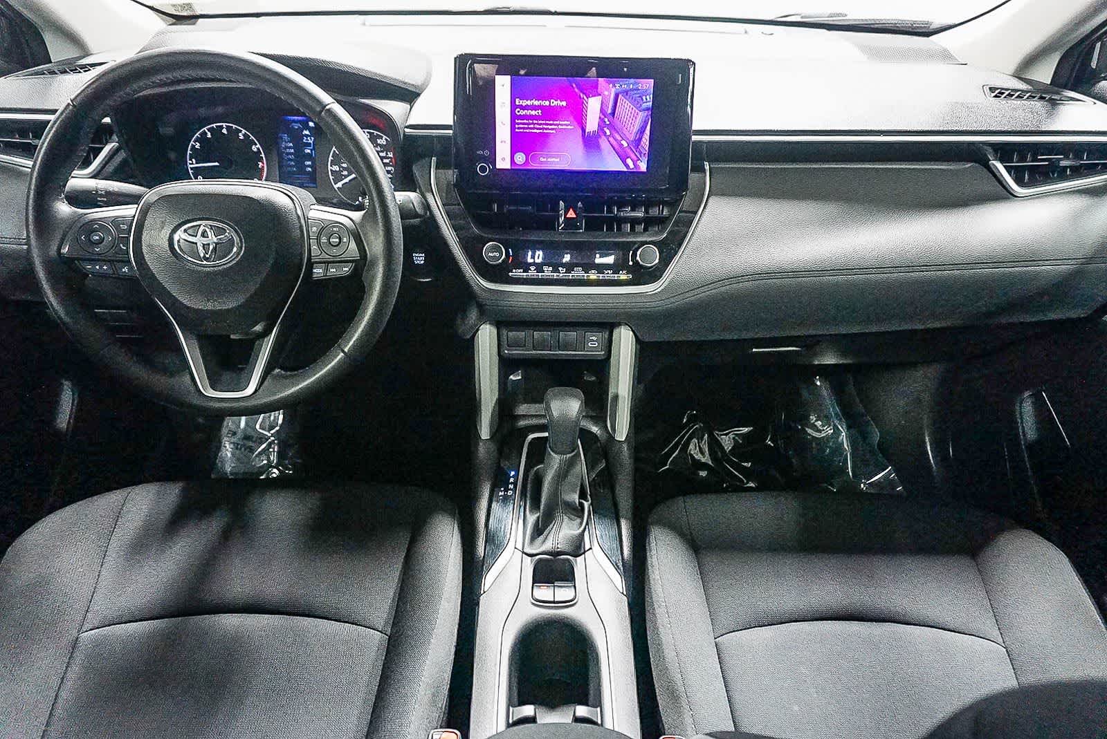 2025 Toyota Corolla Cross LE