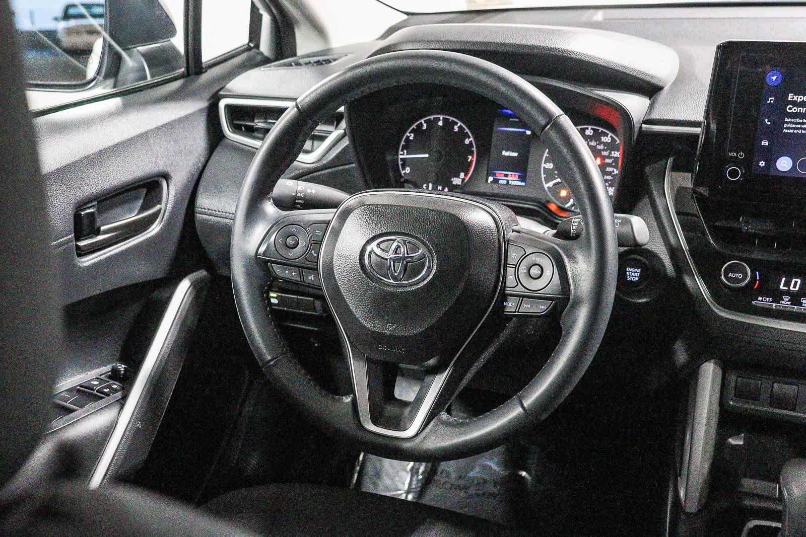 2025 Toyota Corolla Cross LE