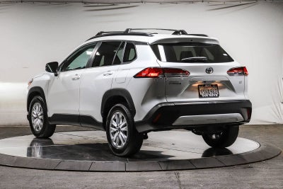 2025 Toyota Corolla Cross LE