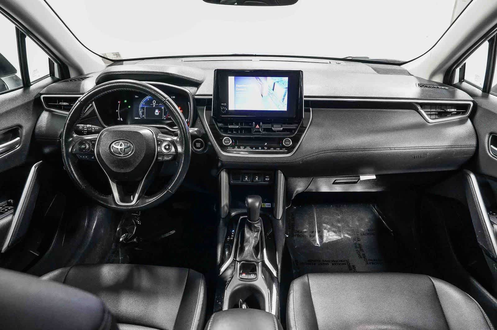 2023 Toyota Corolla Cross XLE