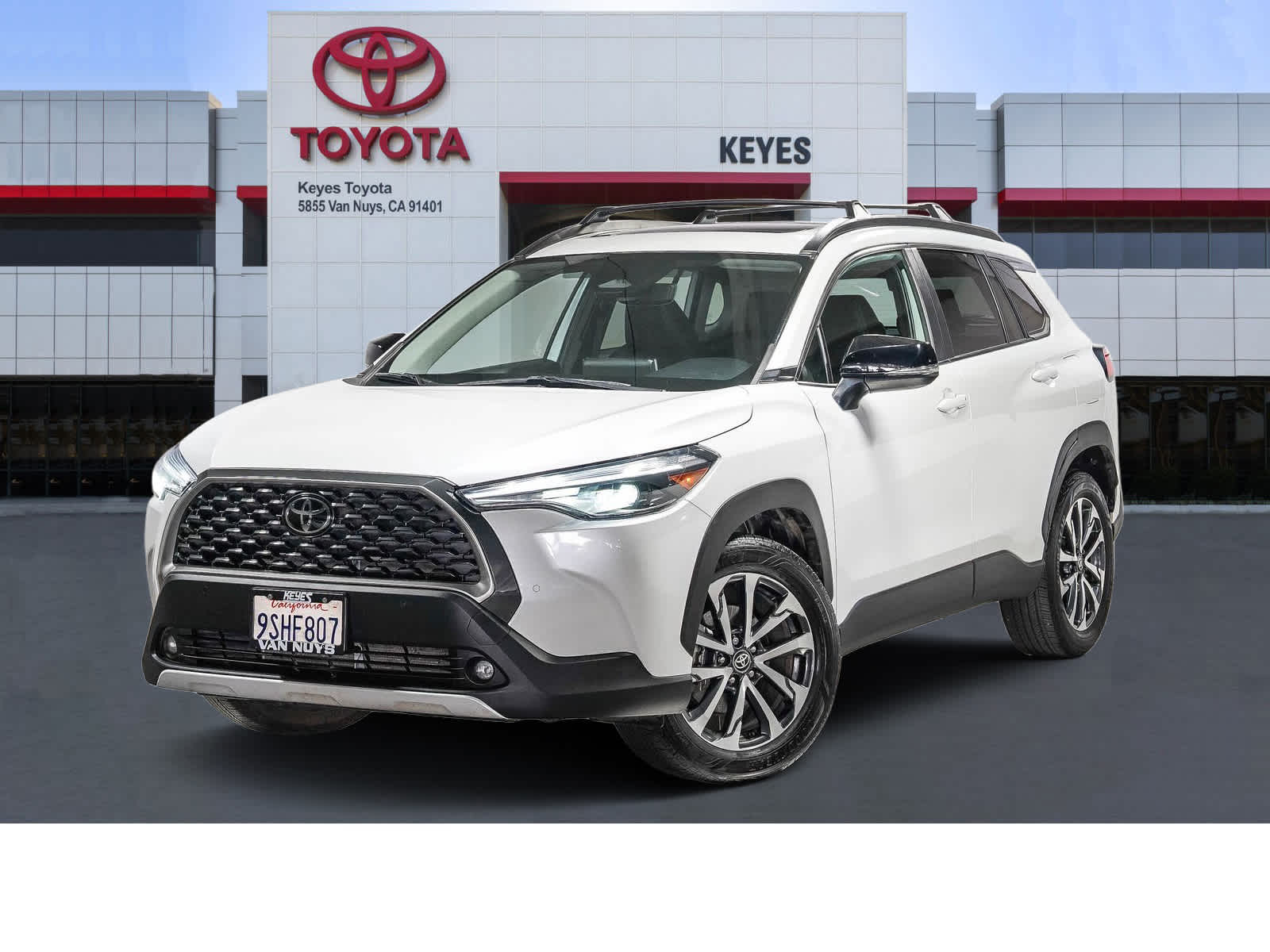 2025 Toyota Corolla Cross XLE