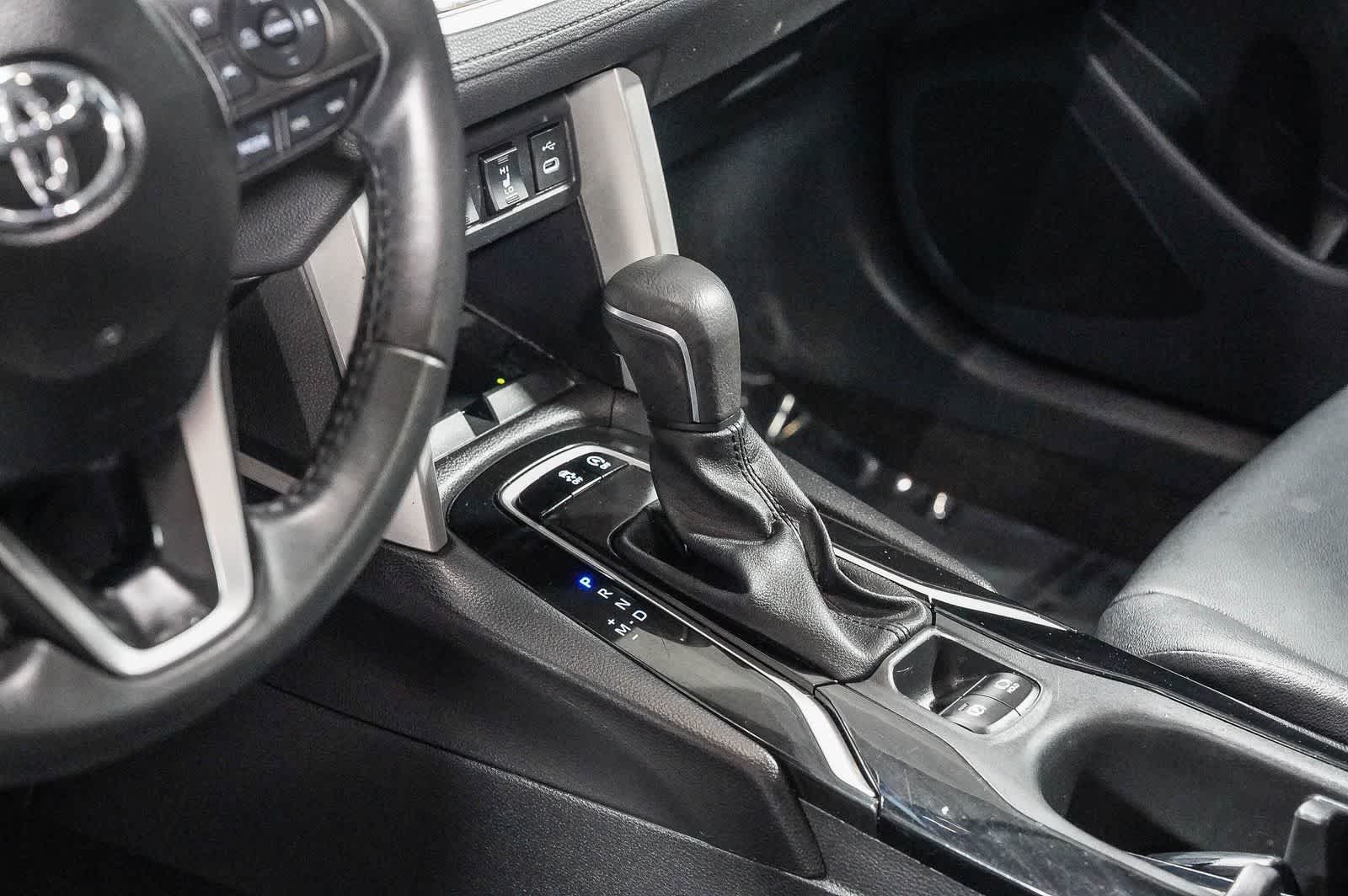 2025 Toyota Corolla Cross XLE