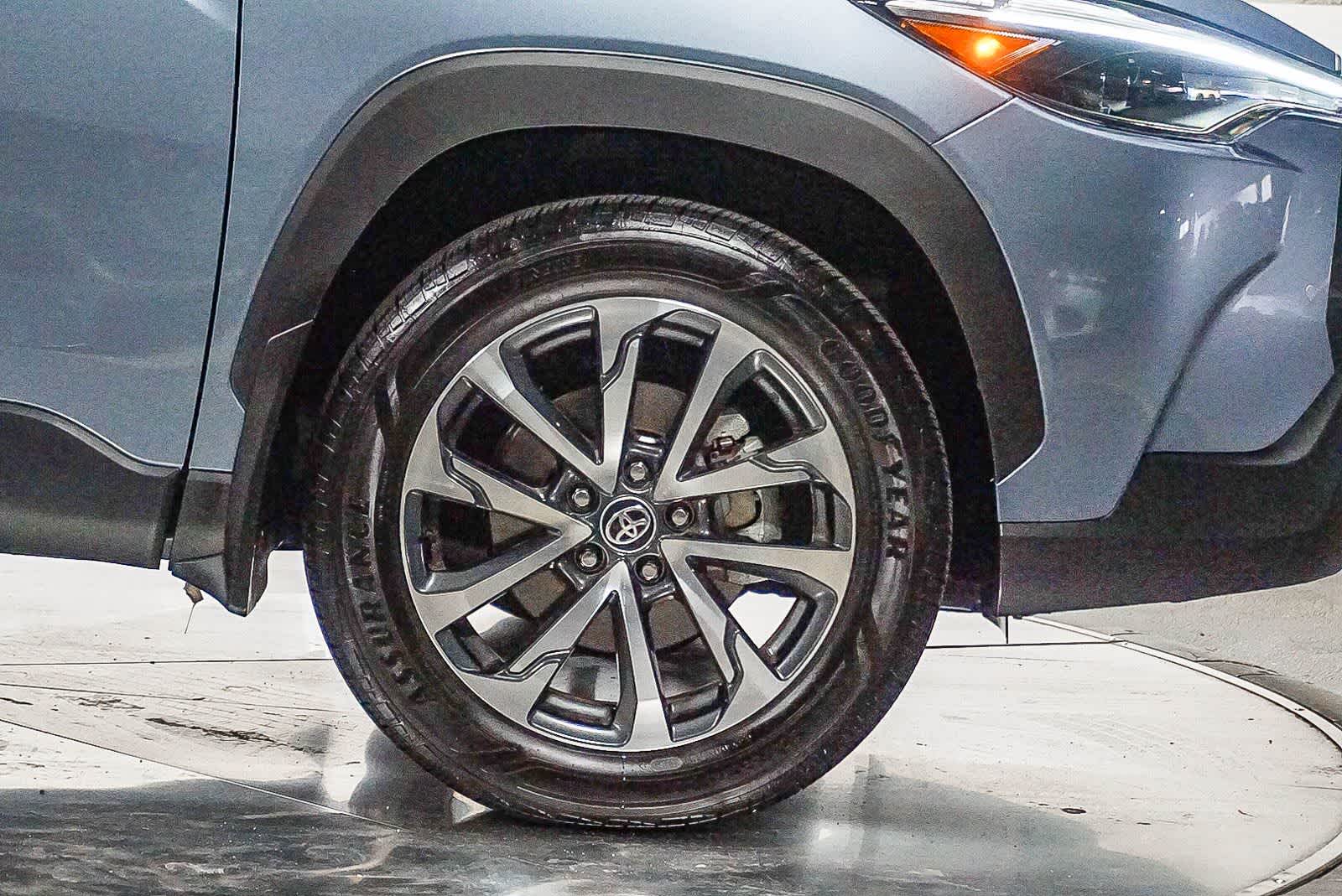 2023 Toyota Corolla Cross XLE