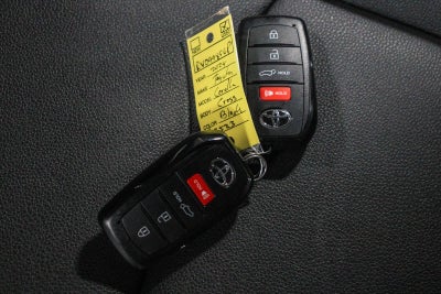 2024 Toyota Corolla Cross XLE