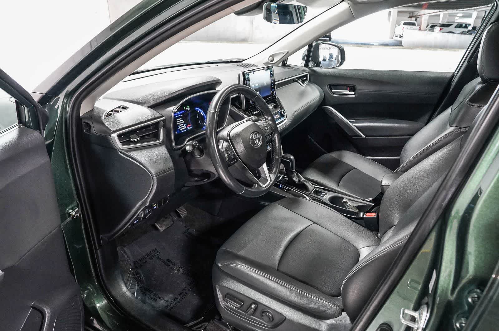 2022 Toyota Corolla Cross XLE