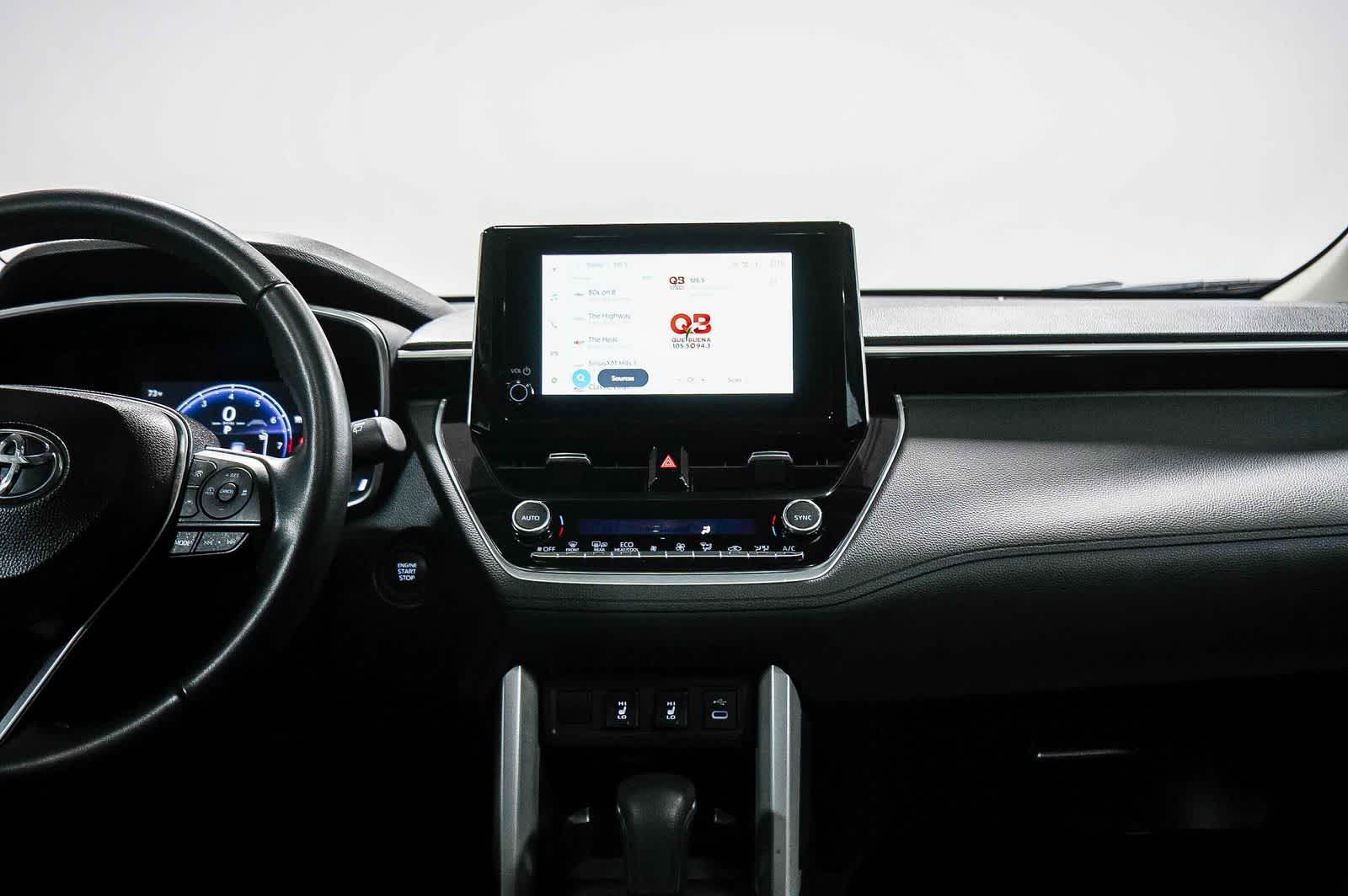 2025 Toyota Corolla Cross XLE