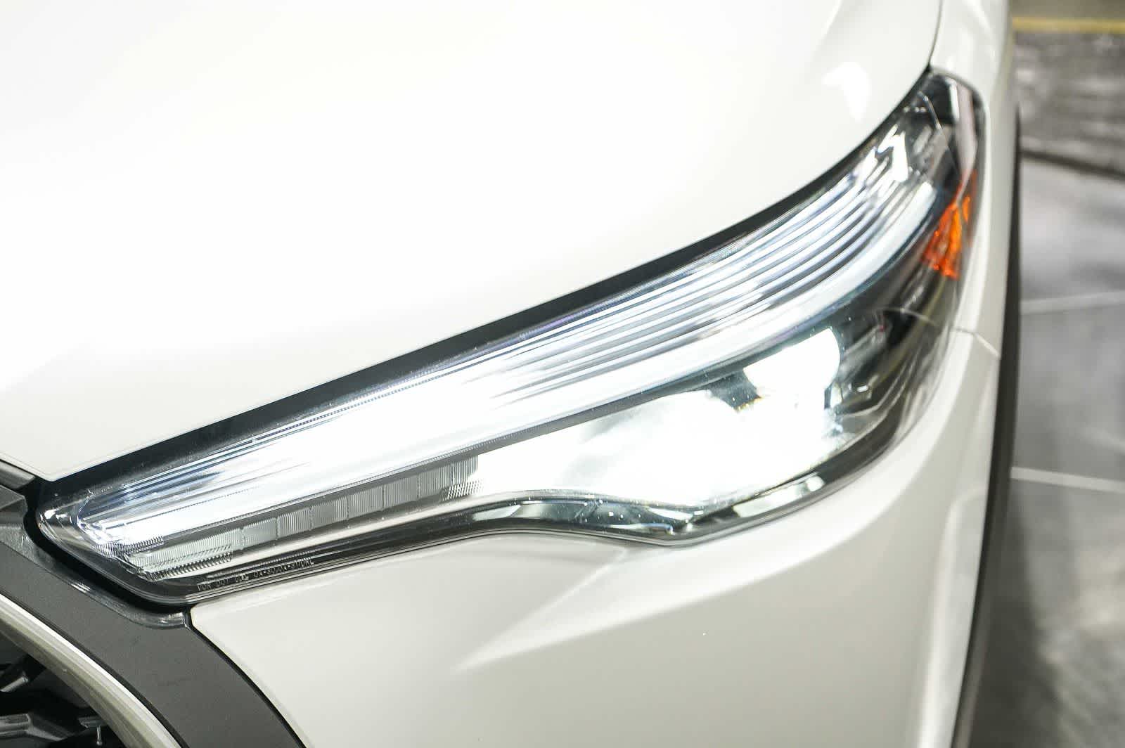 2025 Toyota Corolla Cross XLE