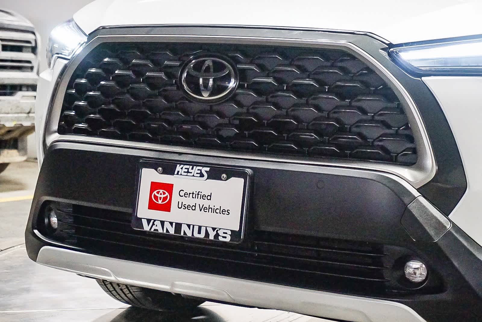 2023 Toyota Corolla Cross XLE