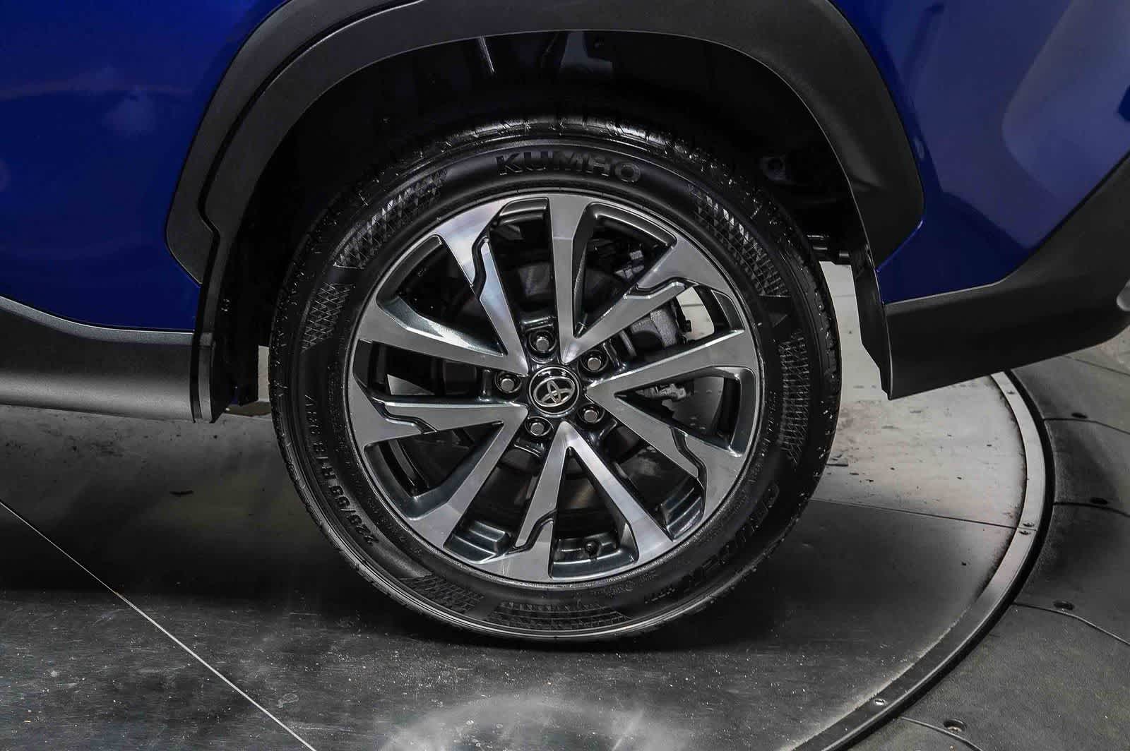 2024 Toyota Corolla Cross XLE