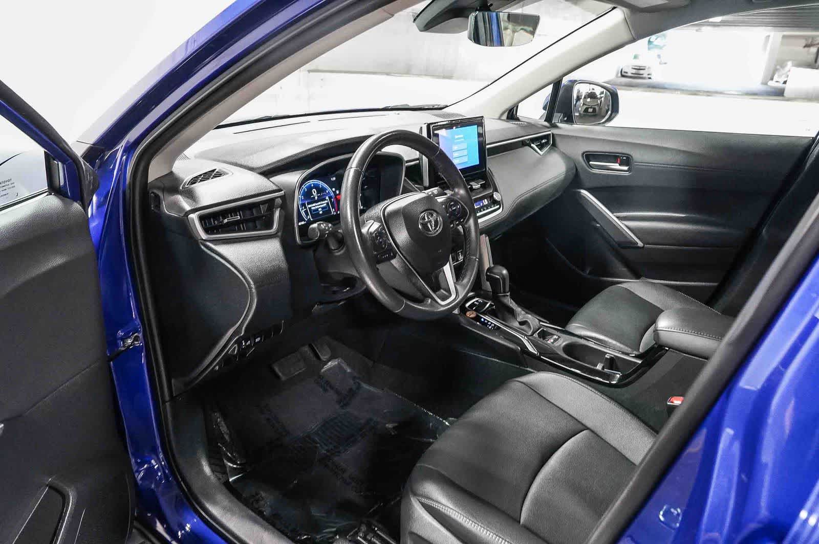 2024 Toyota Corolla Cross XLE
