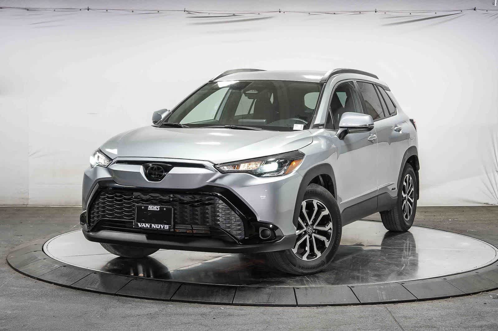 2024 Toyota Corolla Cross Hybrid SE AWD's photo