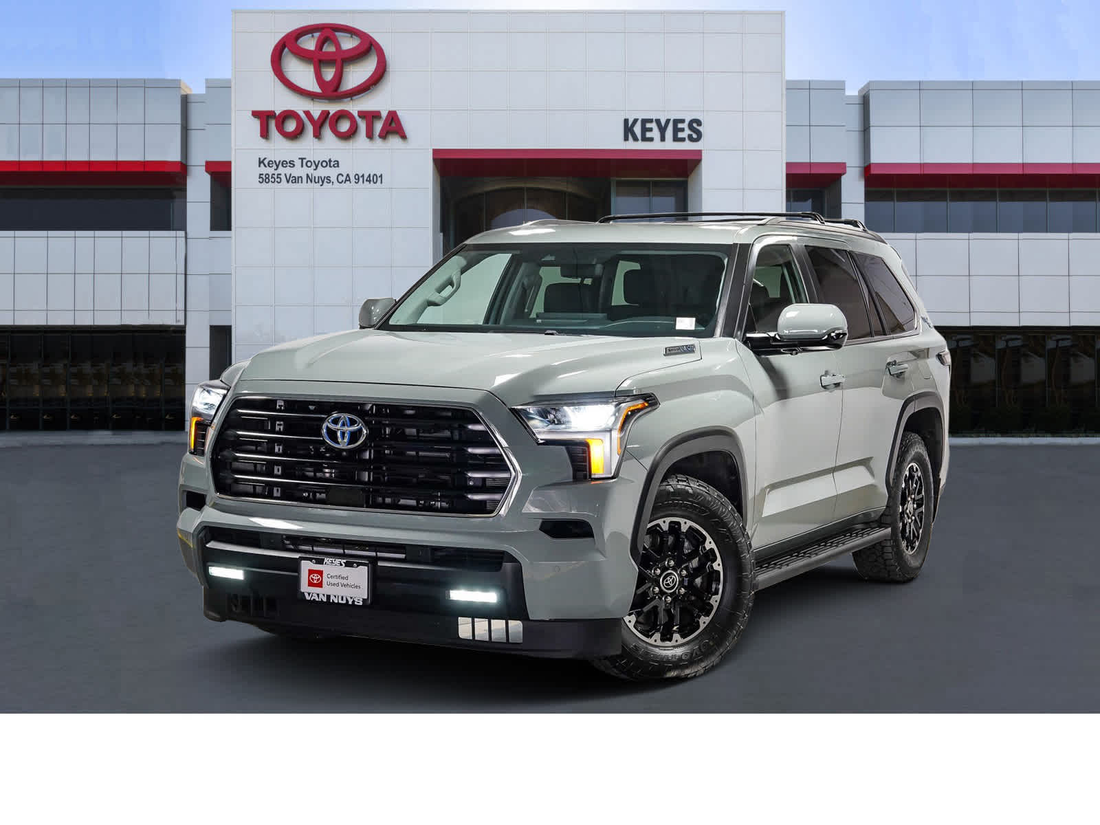 2024 Toyota Sequoia SR5
