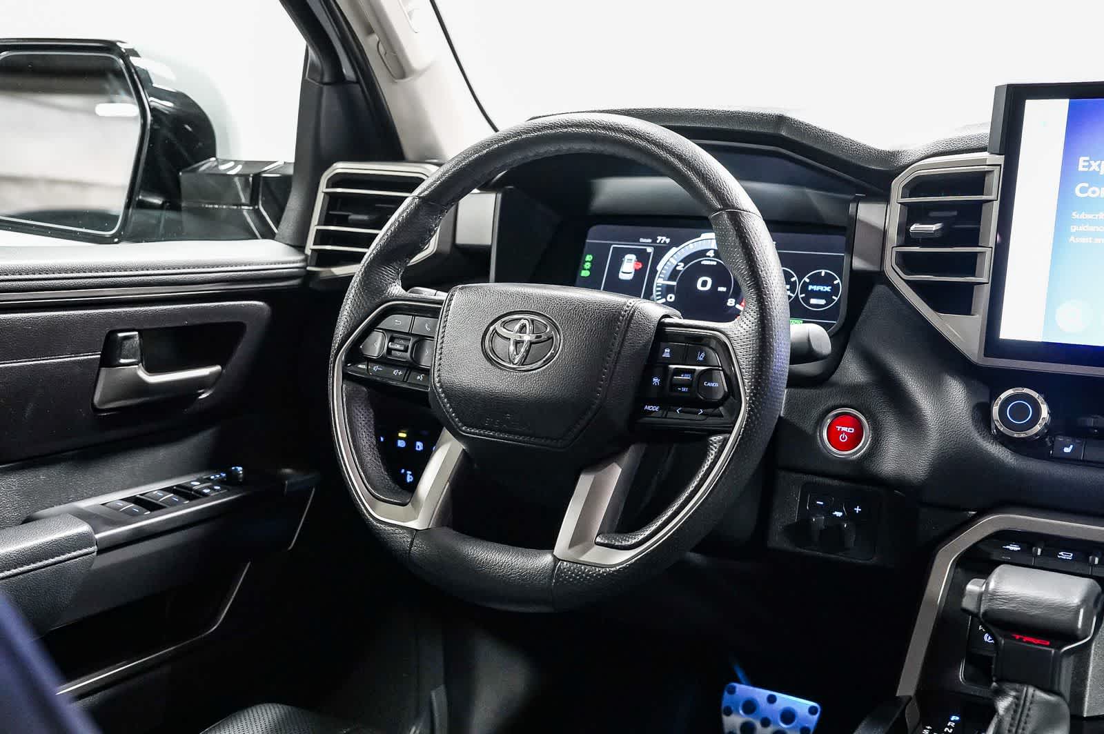 2024 Toyota Sequoia SR5