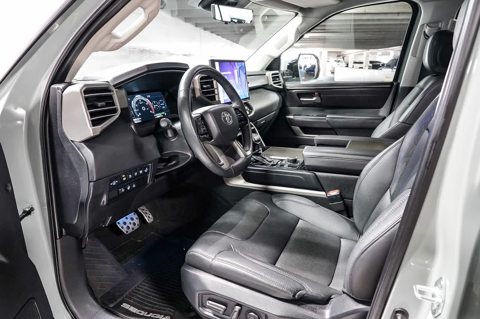 2024 Toyota Sequoia SR5