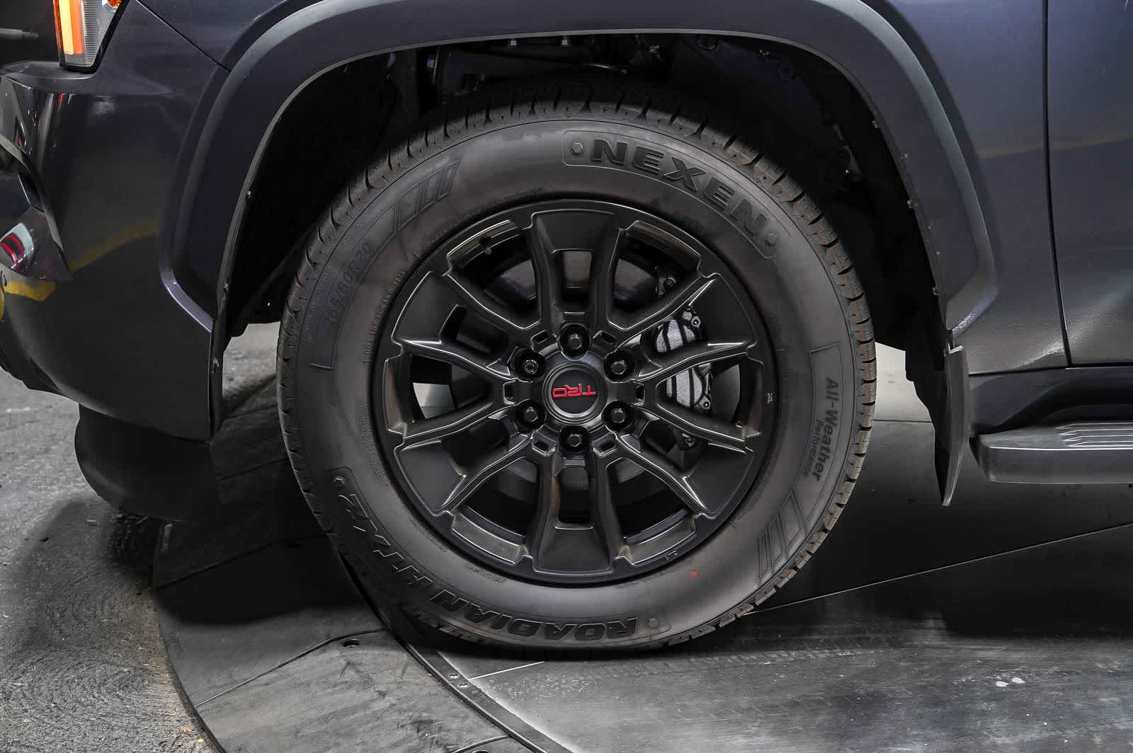 2024 Toyota Sequoia SR5