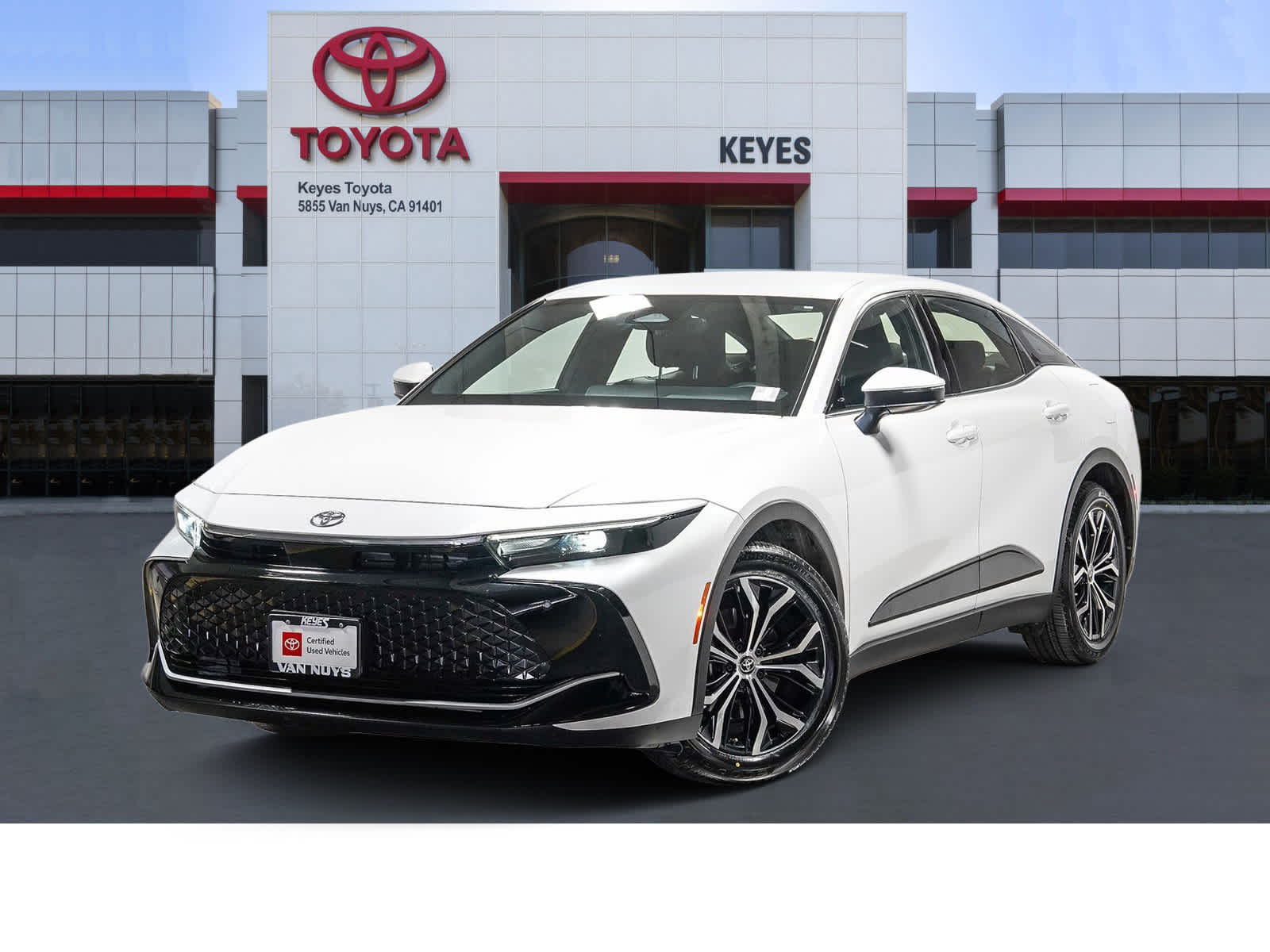 2023 Toyota Crown XLE AWD's photo