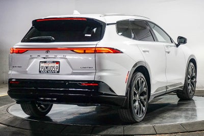 2025 Toyota Crown Signia Limited