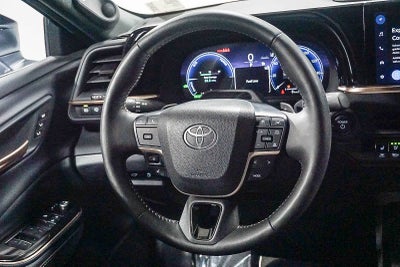 2025 Toyota Crown Signia Limited