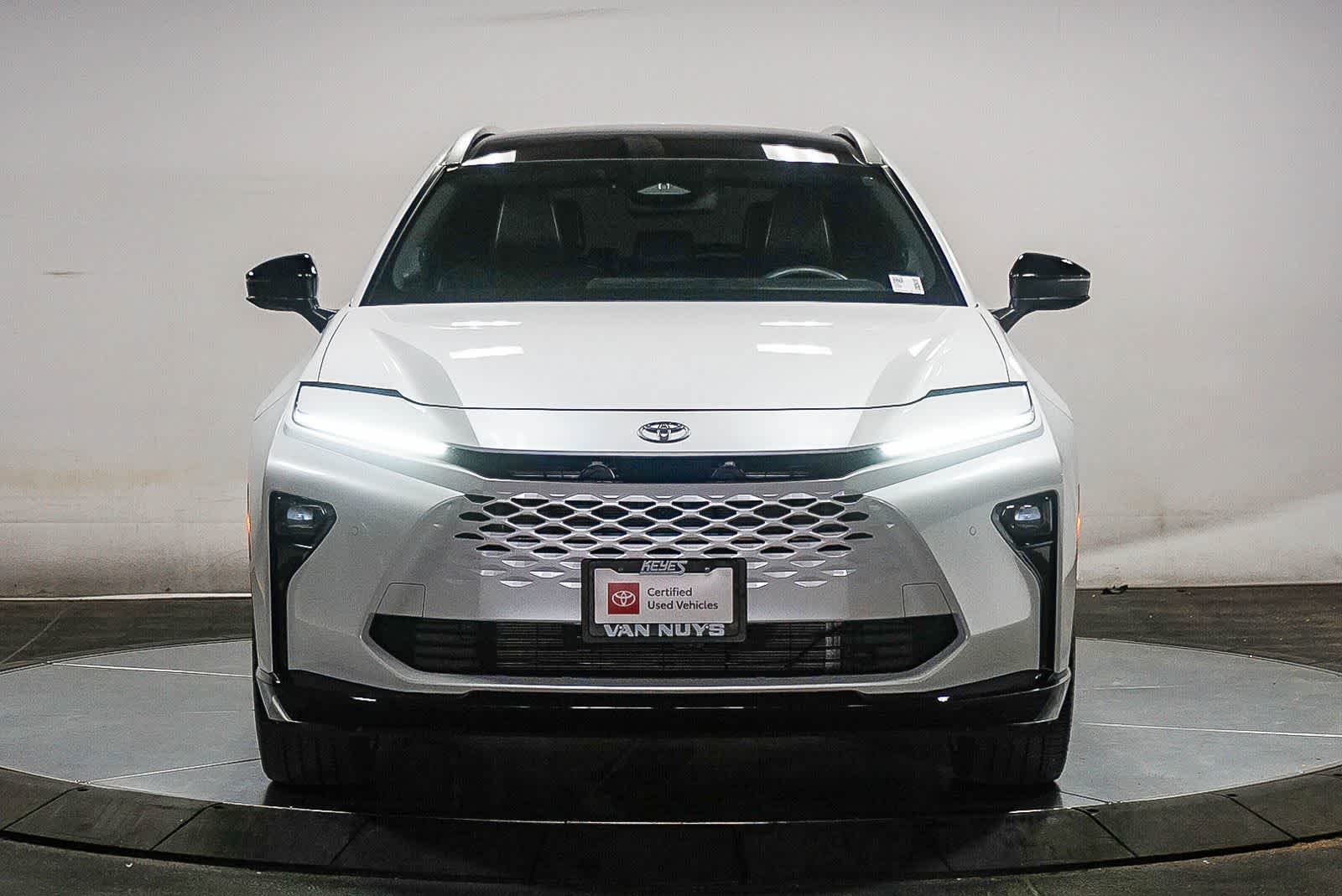 2025 Toyota Crown Signia Limited