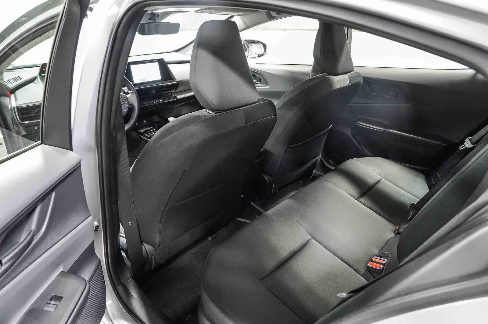 2025 Toyota Prius LE