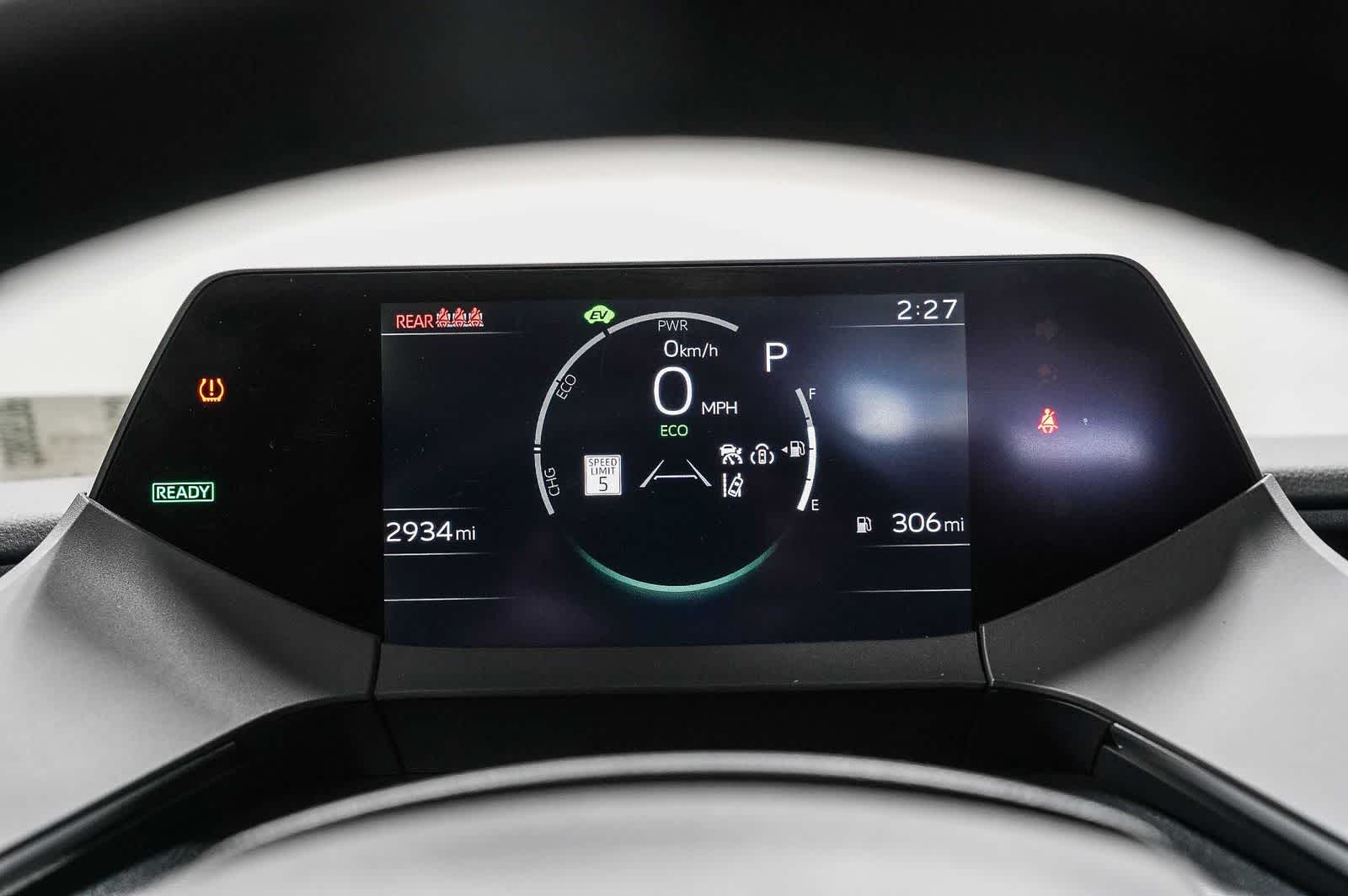 2025 Toyota Prius LE