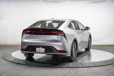 2025 Toyota Prius LE