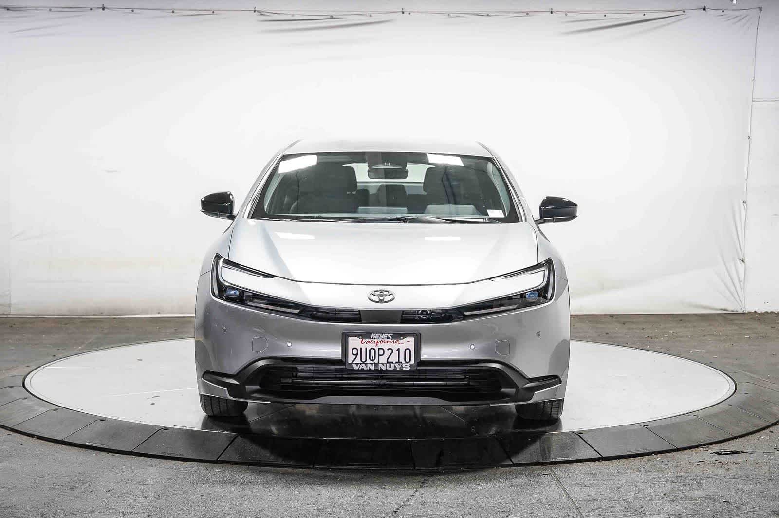 2025 Toyota Prius LE