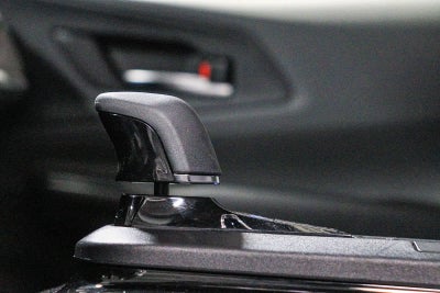 2023 Toyota Prius XLE