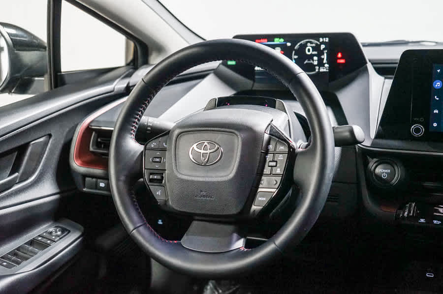 2026 Toyota Prius Plug-In Hybrid SE