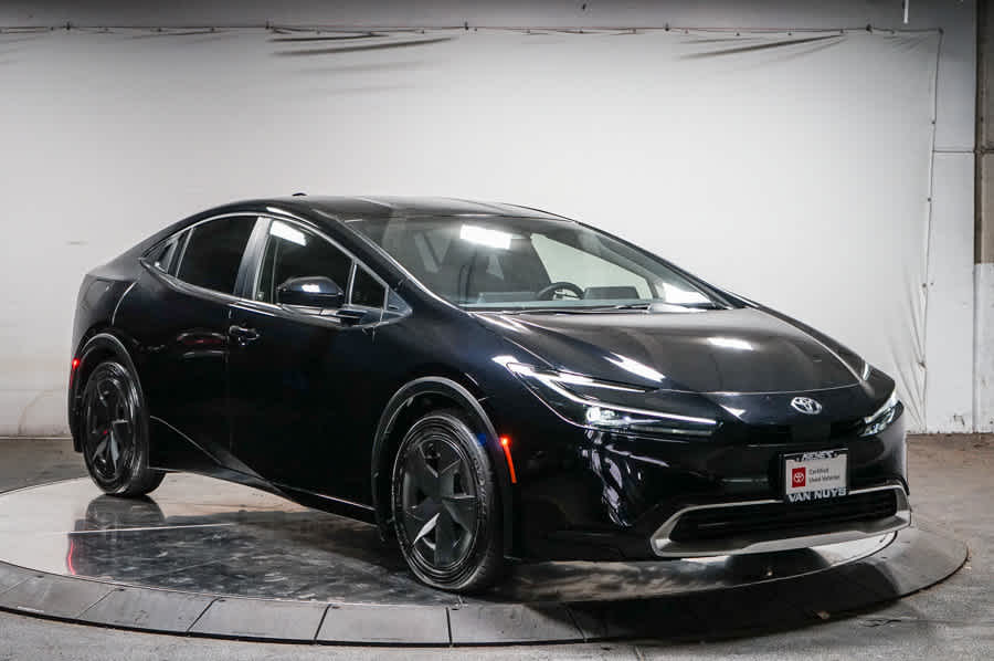 2026 Toyota Prius Plug-In Hybrid SE