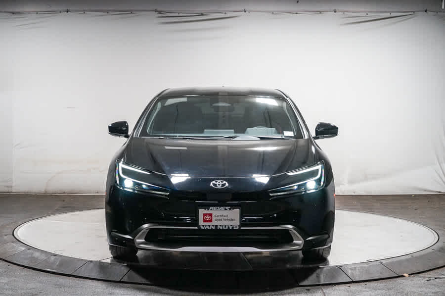2026 Toyota Prius Plug-In Hybrid SE