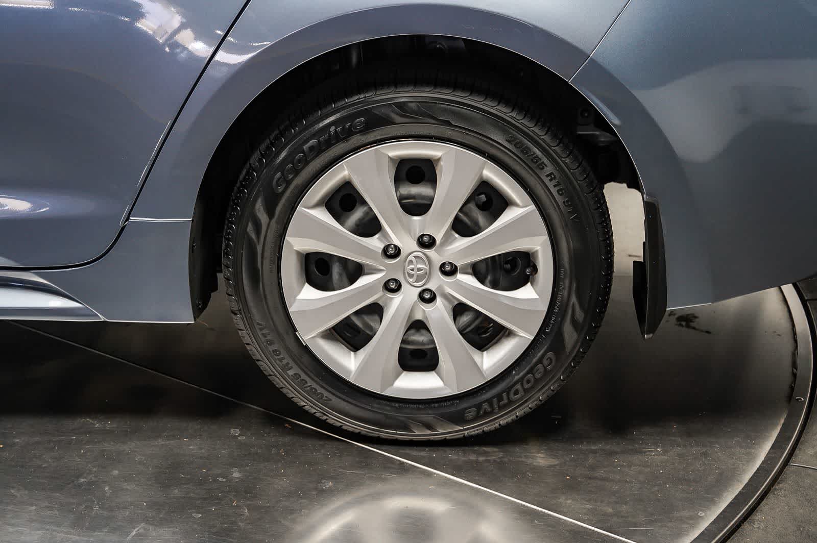 2024 Toyota Corolla Hybrid LE