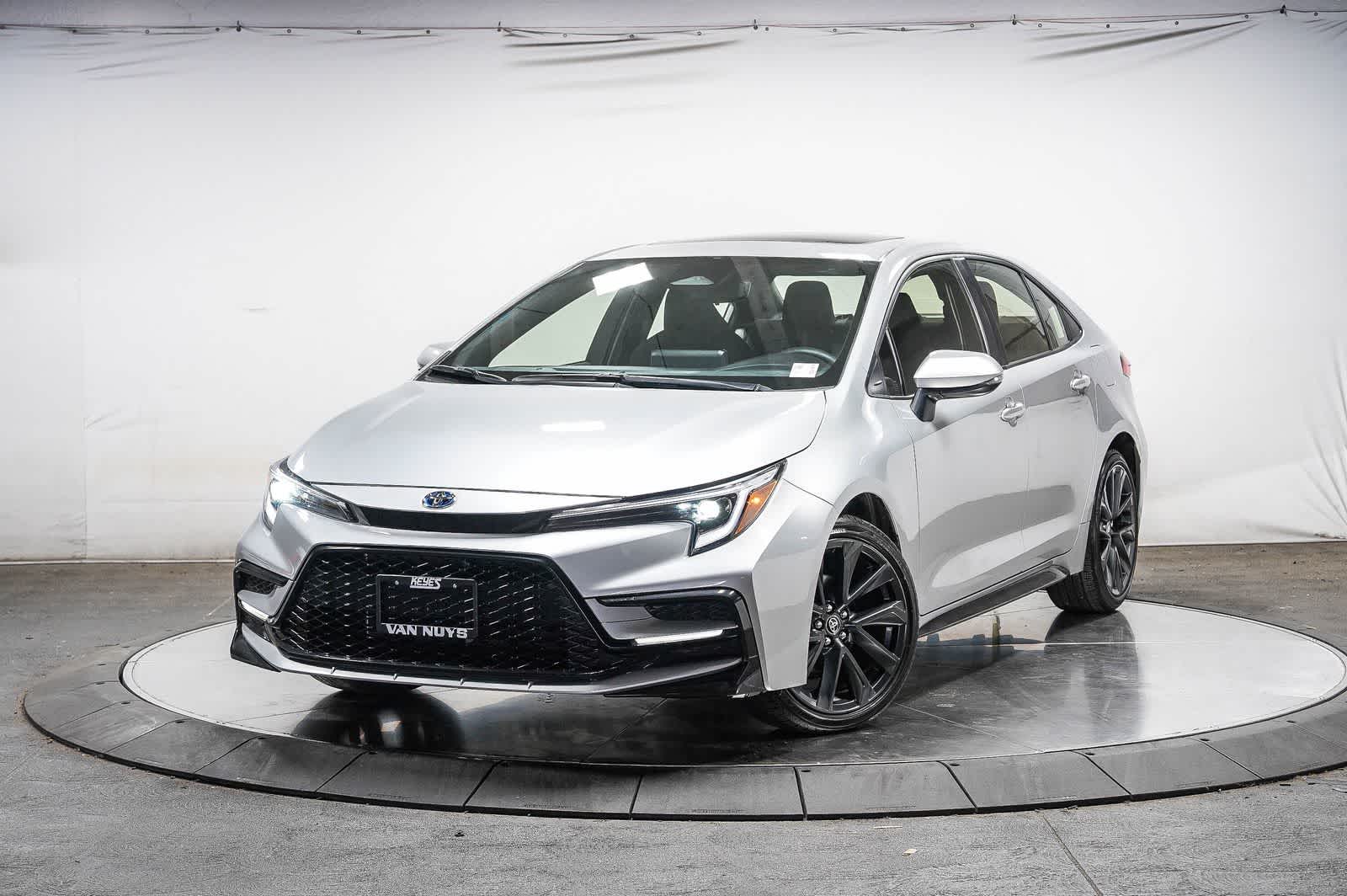 2024 Toyota Corolla Hybrid SE