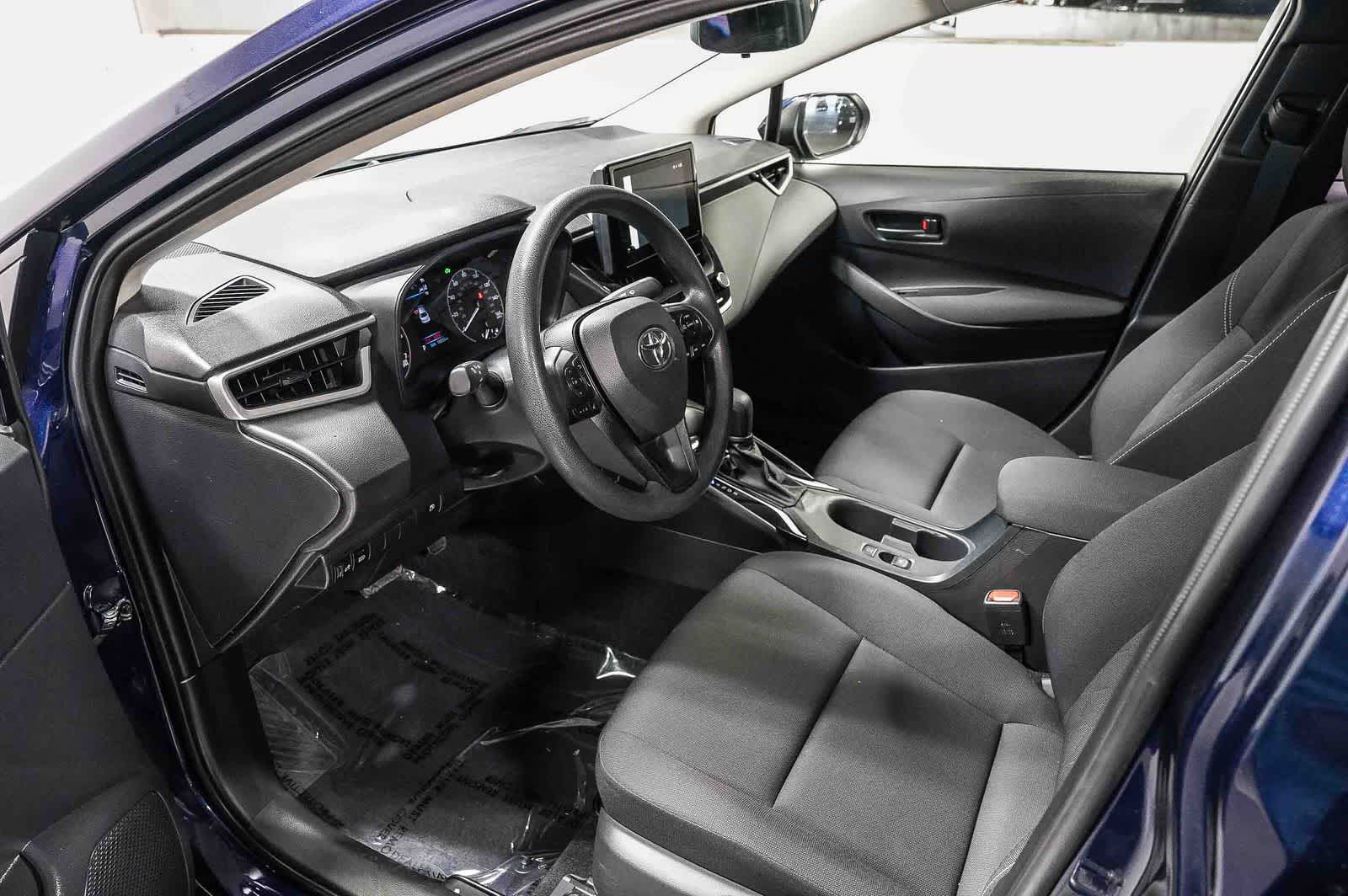 2025 Toyota Corolla Hybrid LE
