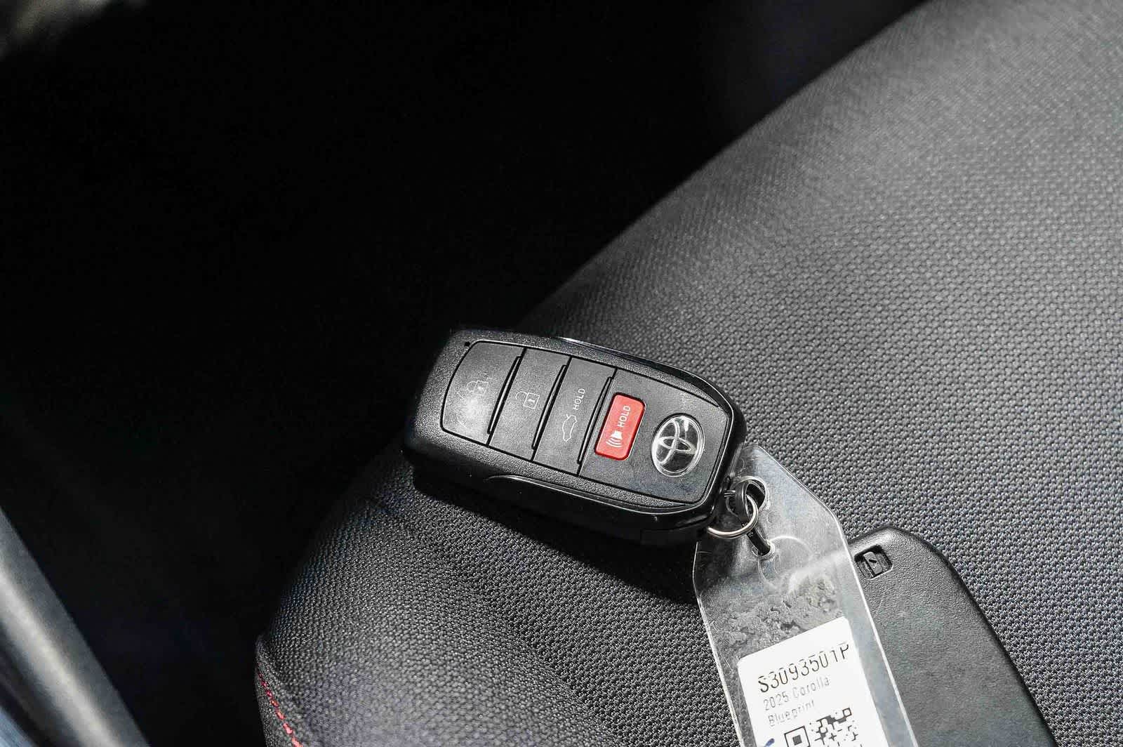 2025 Toyota Corolla Hybrid SE