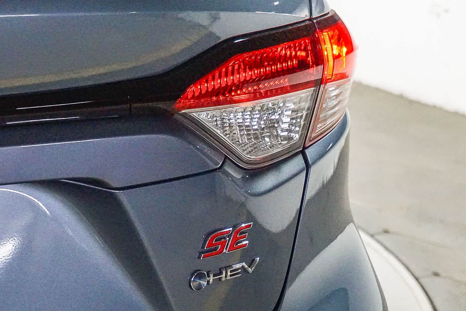 2025 Toyota Corolla Hybrid SE