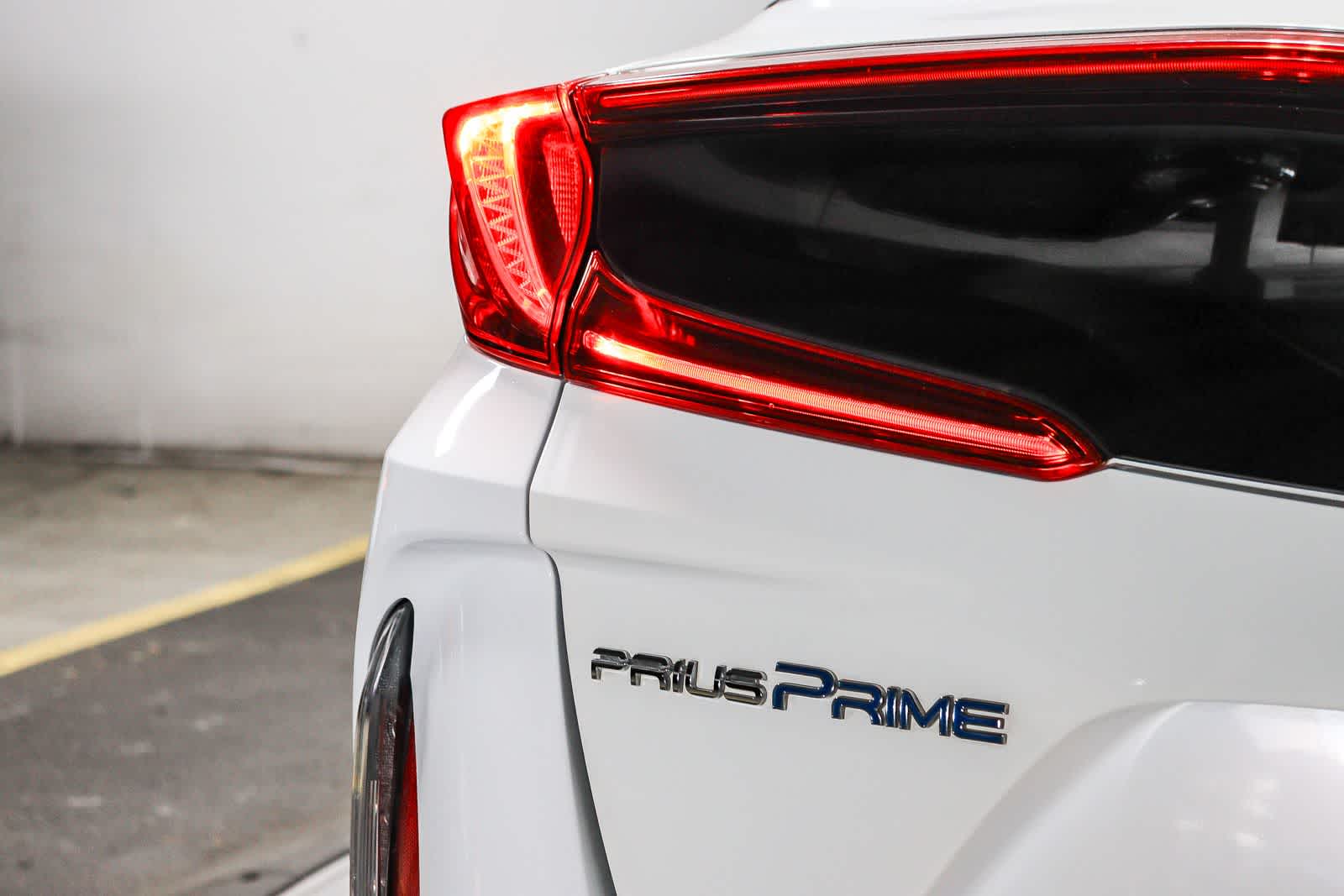 2021 Toyota Prius Prime LE