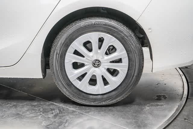 2021 Toyota Prius L Eco