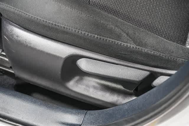 2021 Toyota Prius L Eco