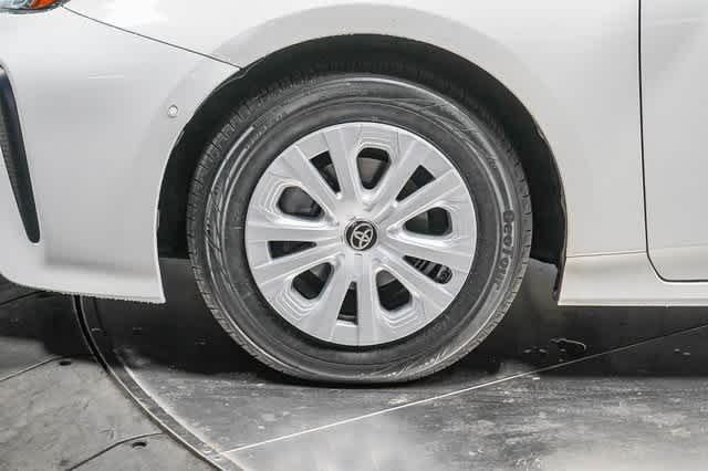 2021 Toyota Prius L Eco