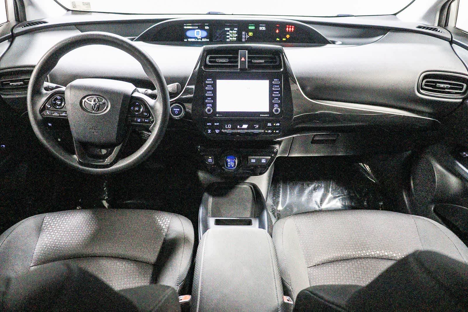 2022 Toyota Prius LE