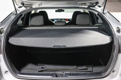 2022 Toyota Prius LE