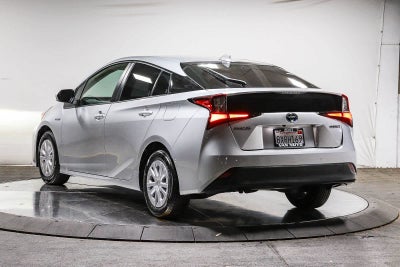 2022 Toyota Prius LE