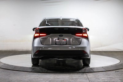 2022 Toyota Prius LE