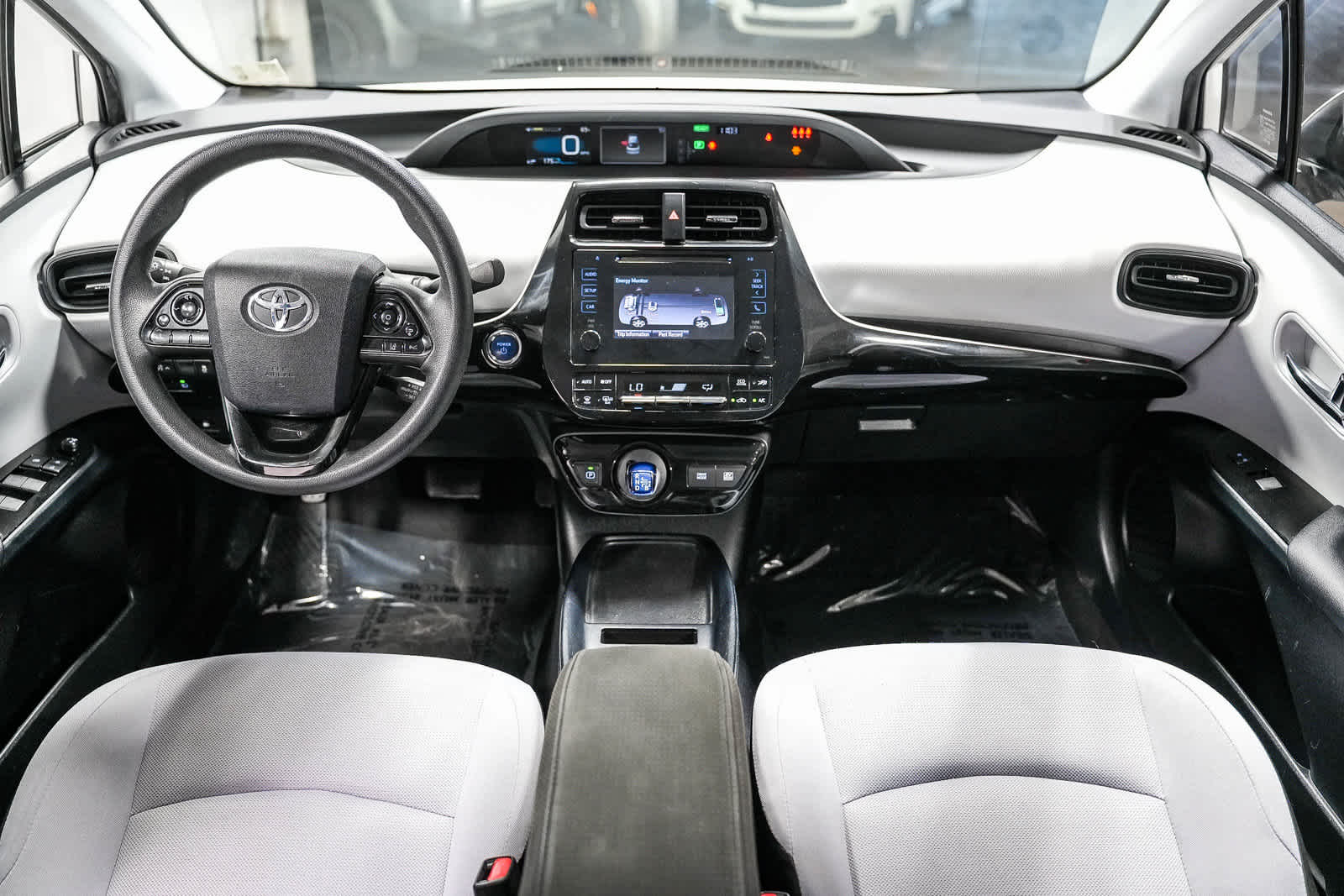 2019 Toyota Prius L Eco